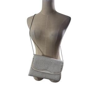 "VUTRUBA" 1960 Vintage Metal Mesh Crossbody Purse Snap Closure Chain Strap Clean